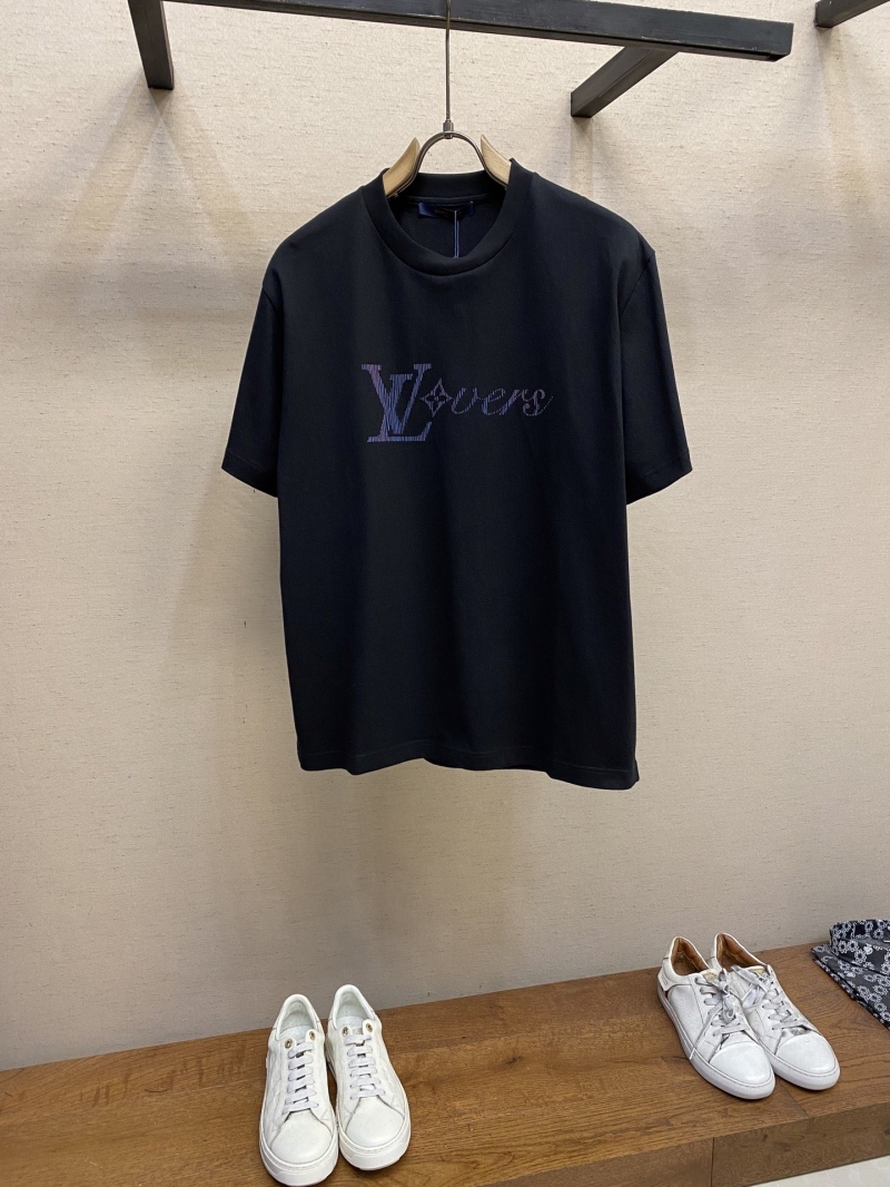 l0vis Vvtt0n shirt